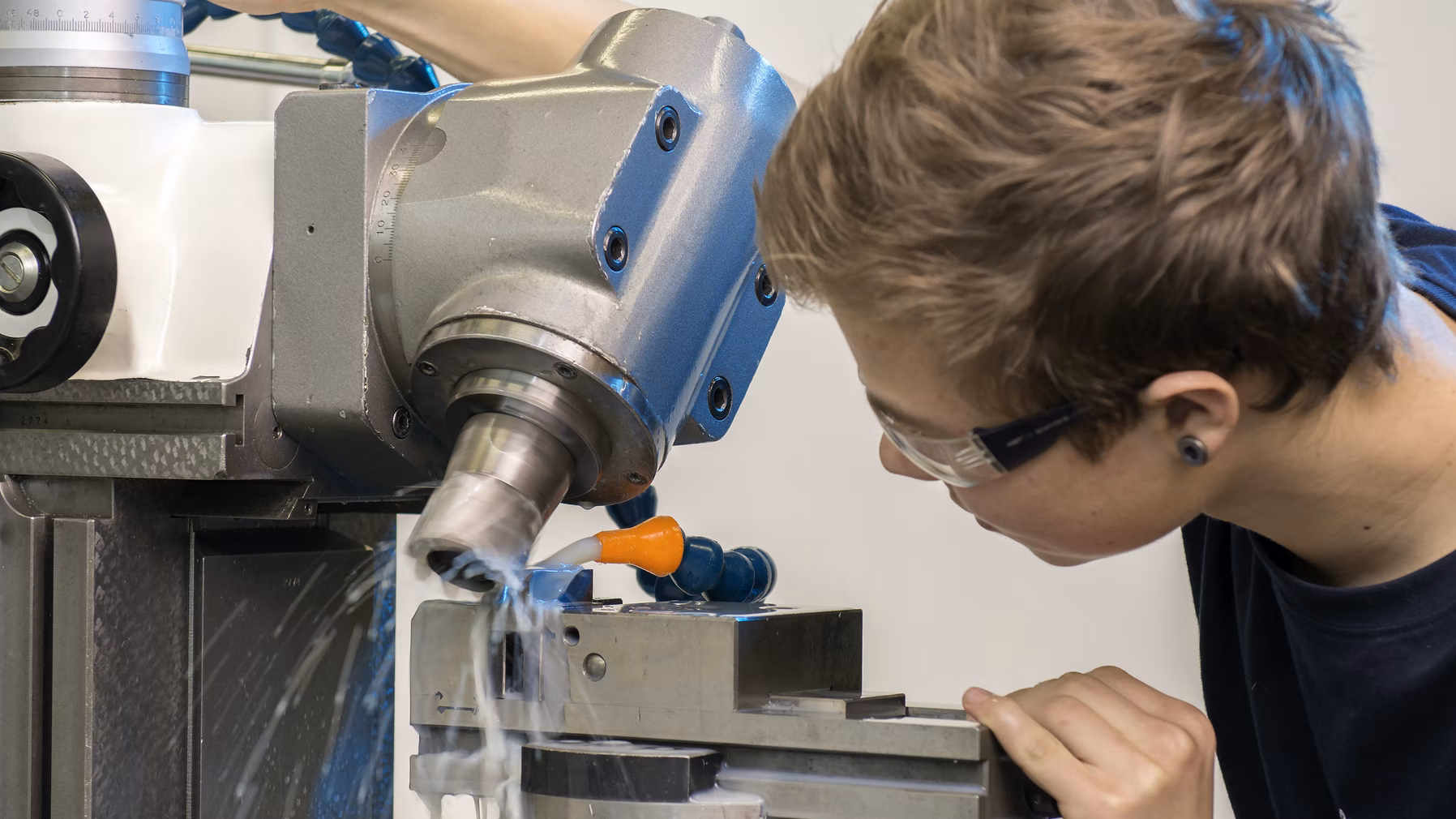 Polymechanic CNC Edge Crushing